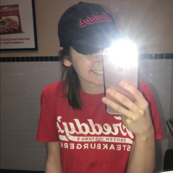 Meet your Posher, Libby - Picture 1 of 1